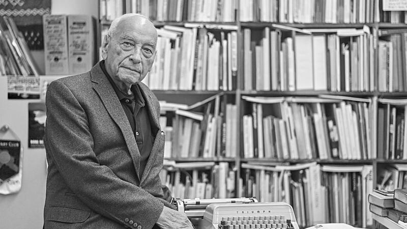 Eugen Gomringer mit 100 Jahren gestorben.