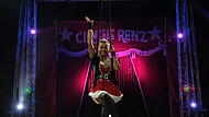 Zirkus Renz ForchheimZirkus Renz Forchheim Der Zirkus Renz gastiert mit seinem „Wonderful Christmas Circus“ wieder in Forchheim. Ein neues, buntes Programm soll geboten werden. Dafür laufen schon die ersten Proben und der Aufbau.