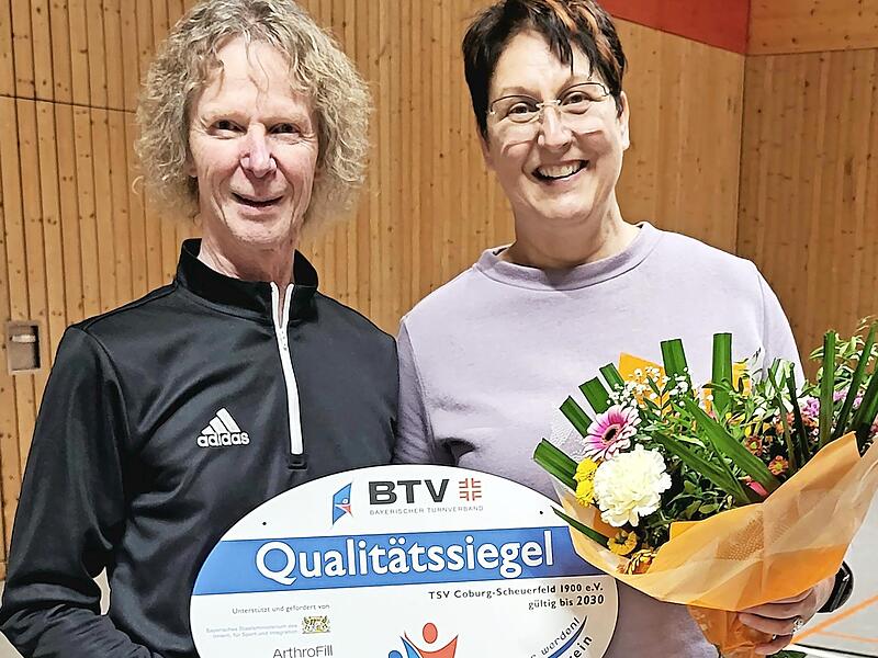 Hartmut Jahn und &Uuml;bungsleiterin Christine Busch.
