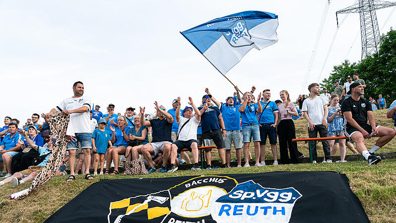 Sowohl die SpVgg Reuth als auch der ATSV Forchheim hatten viele Fans mit nach Weilersbach gebracht.