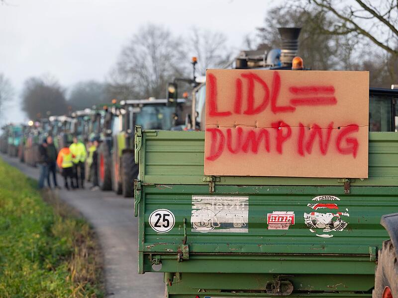 Demonstration von Landwirten vor Lidl-Zentrale Demonstration von Landwirten vor Lidl-Zentrale