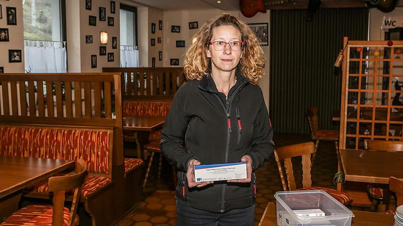 In einem vielbeachteten Internetvideo kritisiert Kerstin Gößl vom Gasthof „Zur Sägemühle“ die verschärften Maßnahmen für Gaststätten mit deutlichen Worten.Forchheim & Fränkische Schweiz