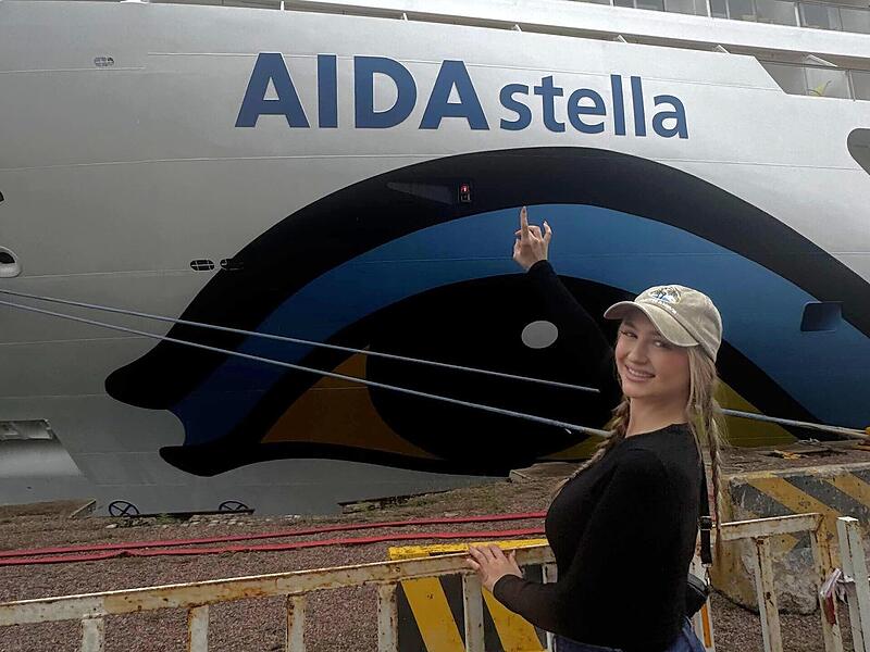 Als Friseurin arbeitet Eva Weber auf der Aida Stella und reist durchs Mittelmeer.