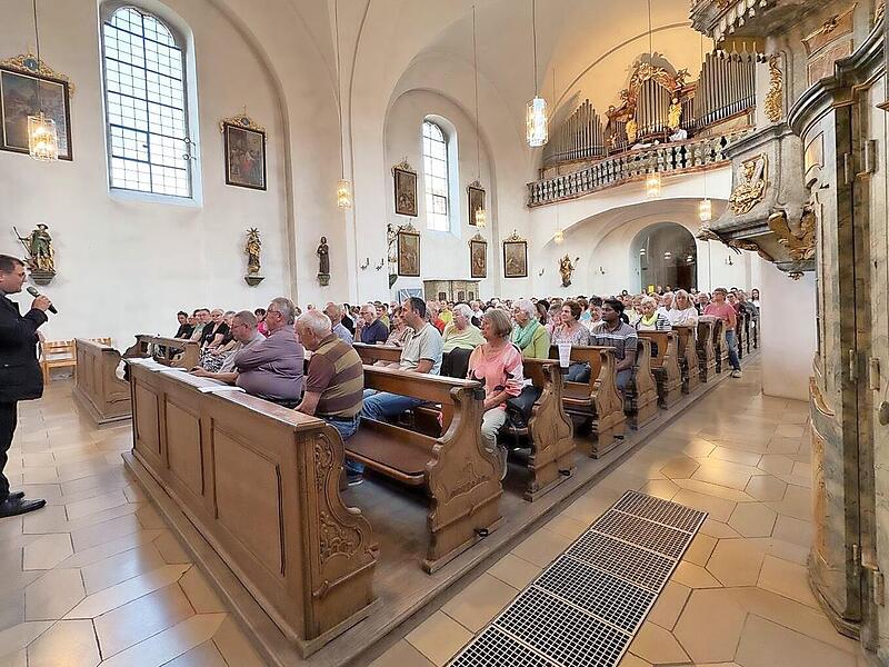 Das Konzert fand in der voll besetzten Pretzfelder Kirche statt.