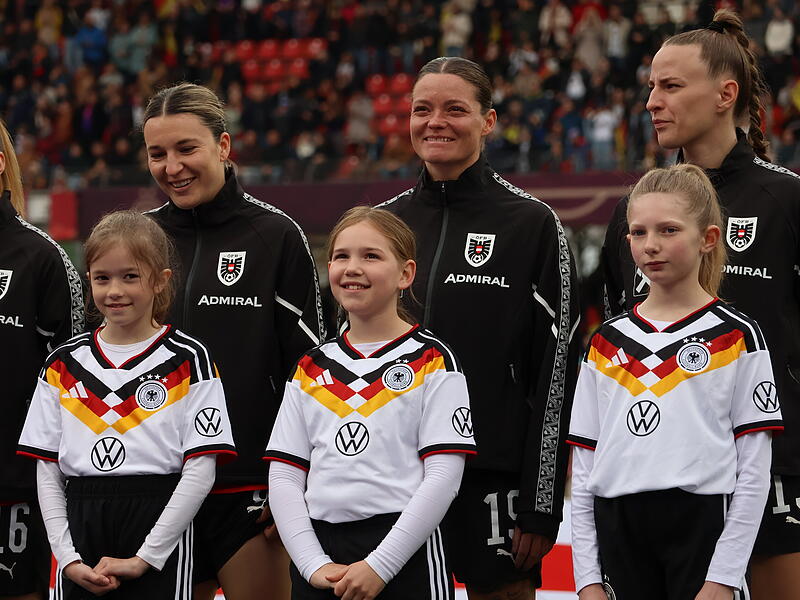 Auch bei den &Ouml;sterreicherinnen liefen die Kids aus Franken mit ein.