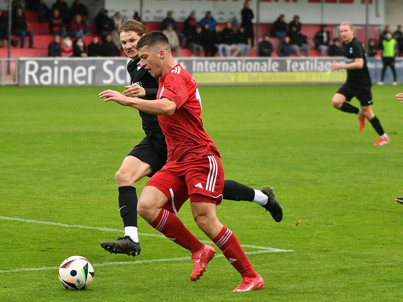 ndrit Mehiqi wird dem FC Lichtenfels aufgrund einer Oberschenkelverletzung wohl erst nach der Winterpause  wieder zur Verfügung stehen.