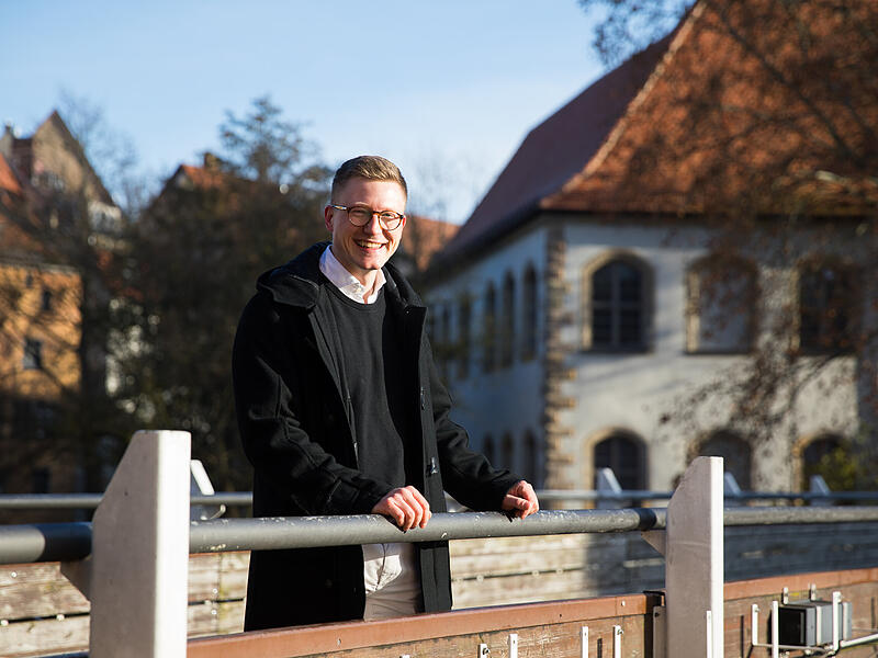 FDP-OB-Kandidat Ralf Stöcklein will den Streit ums Stadtmarketing lösen.Lugbank 5: Der Krieg ums Bier