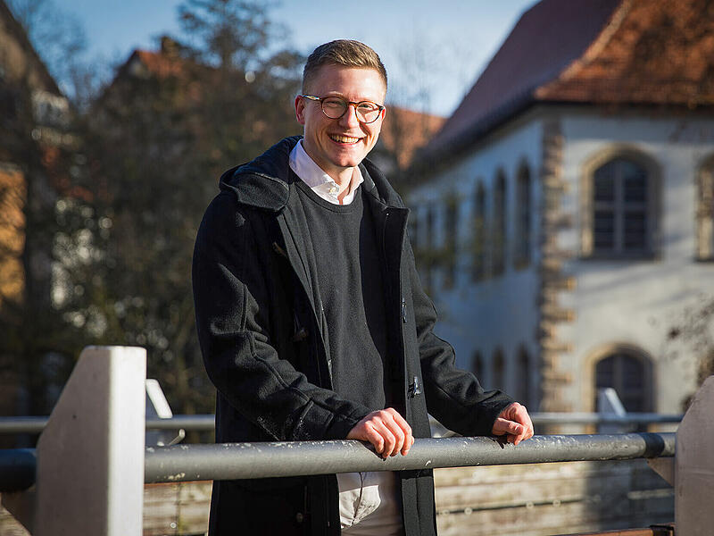 FDP-OB-Kandidat Ralf St&ouml;cklein will den Streit ums Stadtmarketing l&ouml;sen.Lugbank 5: Der Krieg ums Bier