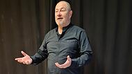 Um Konflikte in der Weihnachtszeit zu vermeiden, gibt es einige einfache Techniken aus der Schauspielerei, die man auch im Alltag anwenden kann. Der Forchheimer Schauspieler und Kulturpreisträger Rainer Streng gibt Tipps.Forchheim & Fränkische Schweiz Um Konflikte in der Weihnachtszeit zu vermeiden, gibt es einige einfache Techniken aus der Schauspielerei, die man auch im Alltag anwenden kann. Der Forchheimer Schauspieler und Kulturpreisträger Rainer Streng gibt Tipps.Forchheim & Fränkische Schweiz