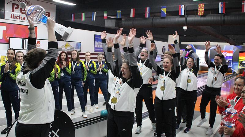 Die Bambergerinnen jubeln nach ihrem Sieg im Endspiel.