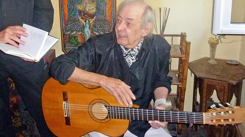 Chris Karrer &dagger;