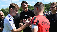 Die sch&ouml;nsten Eindr&uuml;cke des Abschiedsspiel von Schiedsrichter-Legende Deniz Aytekin gibt es in unserem Video.
