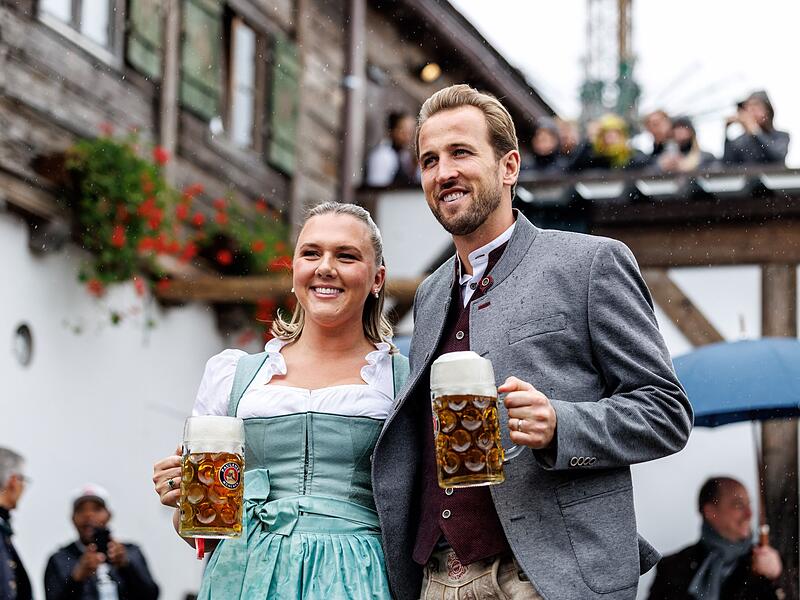 Besuch des FC Bayern München auf dem Oktoberfest