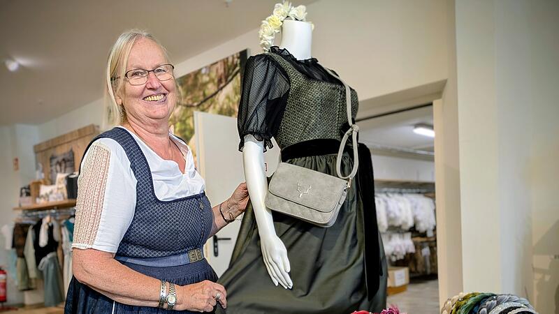 Christa Müller vom Trachtenhof Nübler in Bamberg kennt den Unterschied zwischen qualitativ hochwertigen Trachten und Billigware.