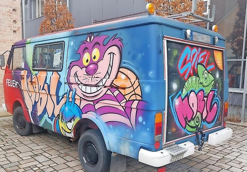 Das Spielmobil des Landkreises: Gerade die Angebote der Sozialp&auml;dagogen und Streetworker gelten als entscheidend f&uuml;r die Entwicklung der Kids.