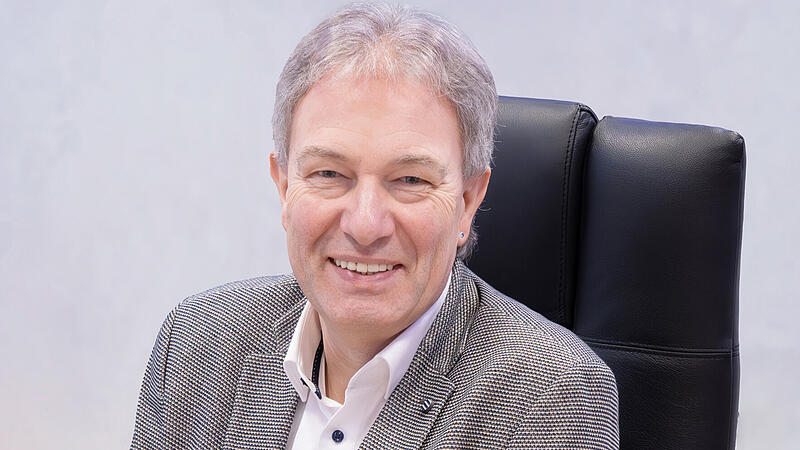 Landrat Klaus L&ouml;ffler