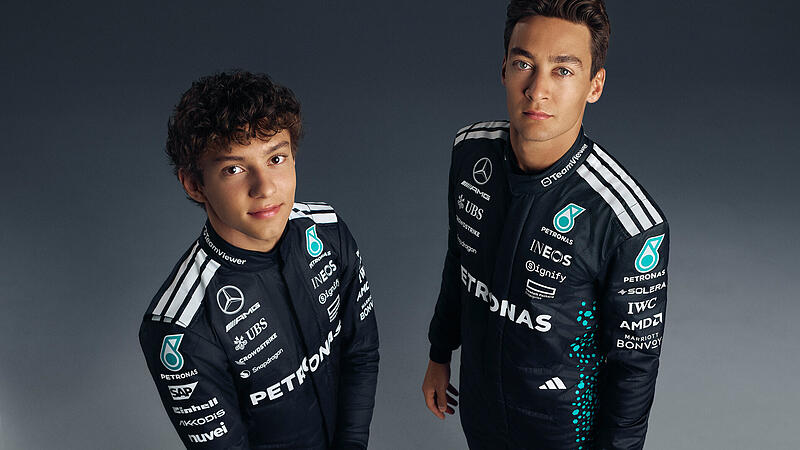 Seit dem Vorjahr mit den drei Streifen von Adidas unterwegs: Mercedes' Formel-1-Piloten Andrea Kimi Antonelli und George Russell.