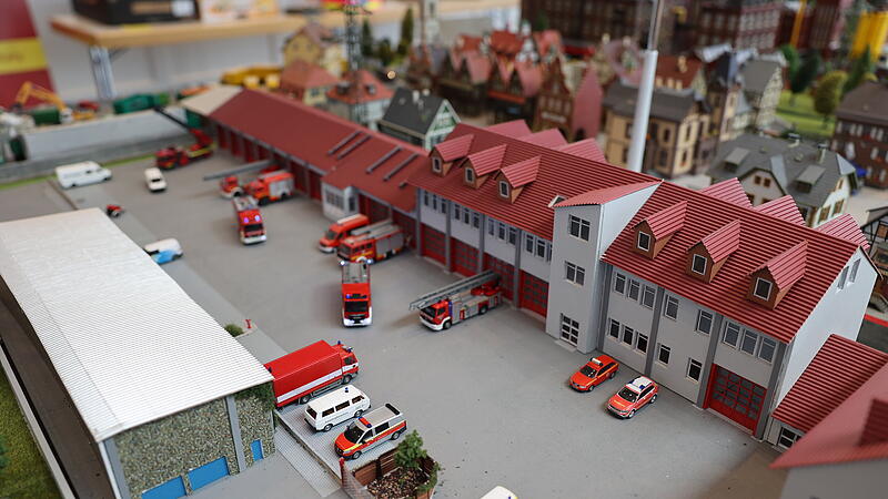 Feuerwehr: Modelleisenbahnen in der Stadthalle Kulmbach