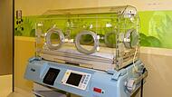 Zuletzt versorgte das Leopoldina-Krankenhaus auch Extrem-Frühgeborene mit einem Gewicht von unter 1250 Gramm. Zuletzt versorgte das Leopoldina-Krankenhaus auch Extrem-Frühgeborene mit einem Gewicht von unter 1250 Gramm.