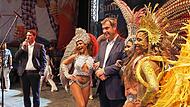 Bayerns Ministerpräsident Markus Söder zu Besuch  beim Samba-Festival in Coburg.