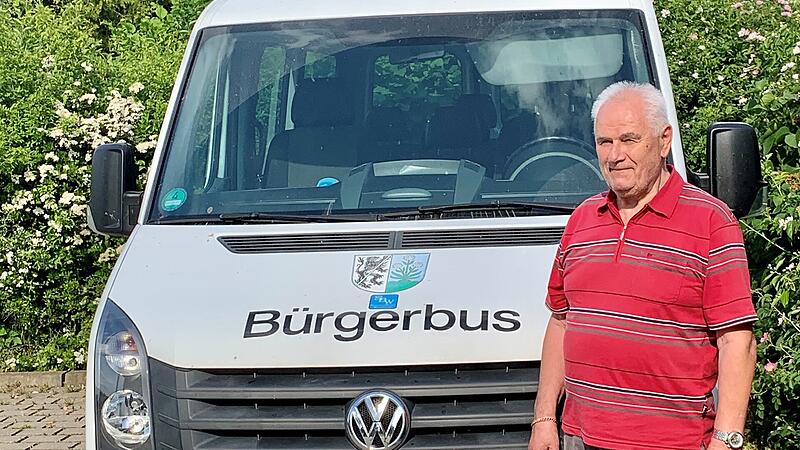 Dieter Goebel (80) verzichtet künftig auf eigenständiges Fahren des Bürgerbusses in Weisendorf.