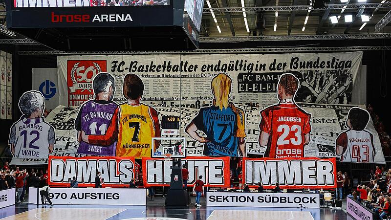 50 Jahre Bundesliga-Basketball lie&szlig;en die Bamberger Fans mit einer sehenswerten Choreografie  Anfang Januar in der Brose-Arena hochleben.