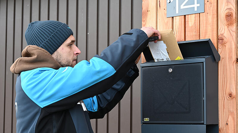 Amazon-Fahrer unterwegs im Landkreis ForchheimAmazon Weihnachtsgeschäft