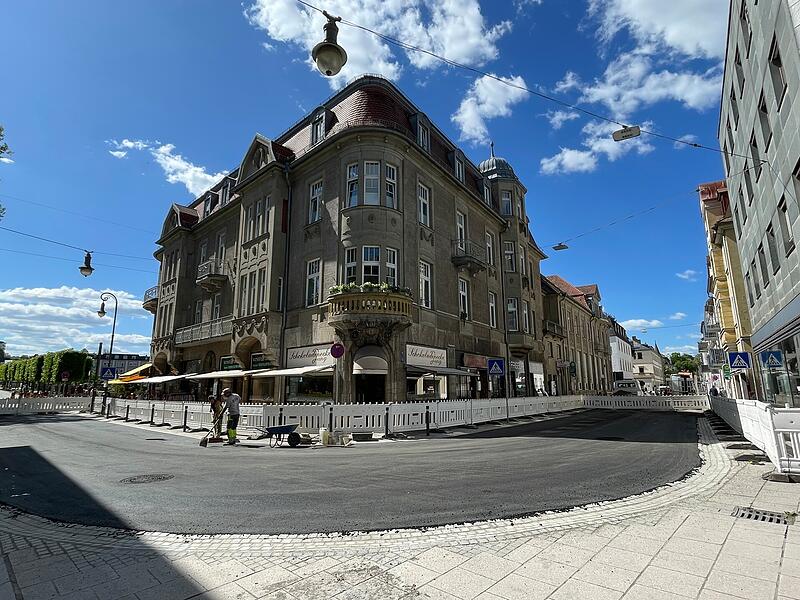 Die Ludwigsbrücke und Theresienstraße sind derzeit noch dicht. Die Ludwigsbrücke und Theresienstraße sind derzeit noch dicht.