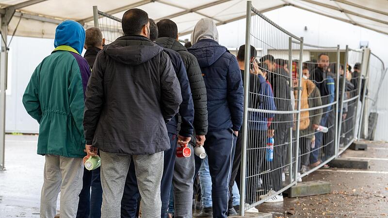 Viele Fl&uuml;chtlinge bitten in Deutschland um Asyl.
