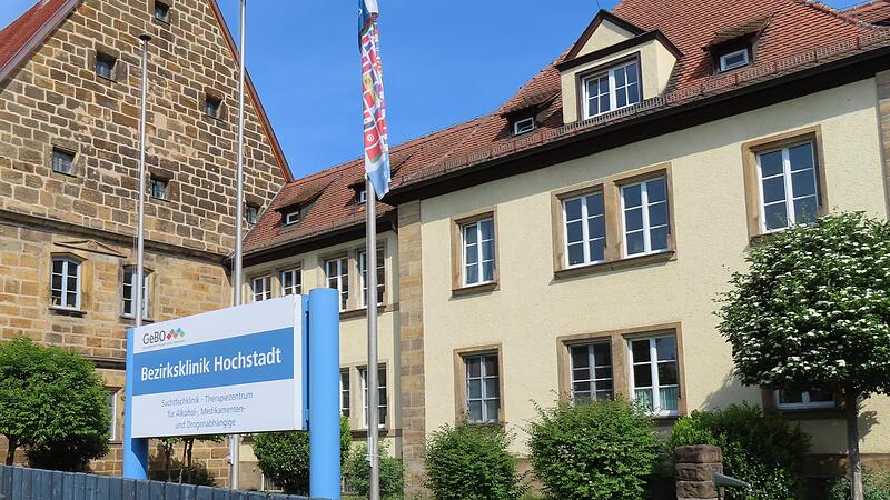 Die &bdquo;Hochstadter Gespr&auml;che&ldquo; mit Teilnehmern aus ganz Deutschland gibt es seit 1990.