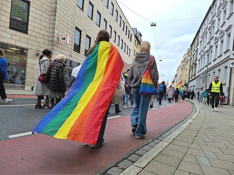 CSD Erlangen 2024CSD Erlangen 2024 Am Samstag, 16. September, wird es in Erlangen bunt. Der Christopher Street Day (CSD) findet statt.