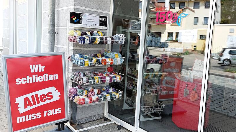 Der Total-Räumungsverkauf bei Fugmann hat begonnen.Nähmaschinen Fugmann