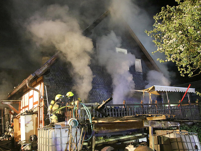 Wohnhausbrand in Untersiemau: Eine Person verletzt