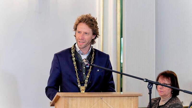 Der neue Bamberger Oberbürgermeister Sebastian Niedermaier hielt bei der konstituierenden Sitzung eine erste programmatische Rede. Der neue Bamberger Oberbürgermeister Sebastian Niedermaier hielt bei der konstituierenden Sitzung eine erste programmatische Rede.