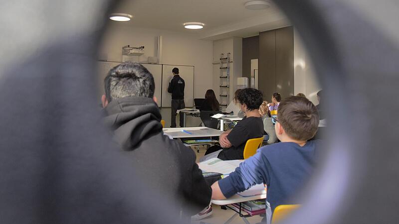 Neue Klassenzimmer, moderne Funktionsr&auml;ume, Platz f&uuml;r alle: Heute wird die frisch generalsanierte Adalbert-Stifter-Schule in Forchheim eingeweiht.Forchheim & Fr&auml;nkische Schweiz