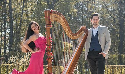 Claraliz Mora (Harfe und Sopran) und Oliver P&uuml;rckhauer (Bassbariton) geben ein Konzert auf Burg Rabenstein.